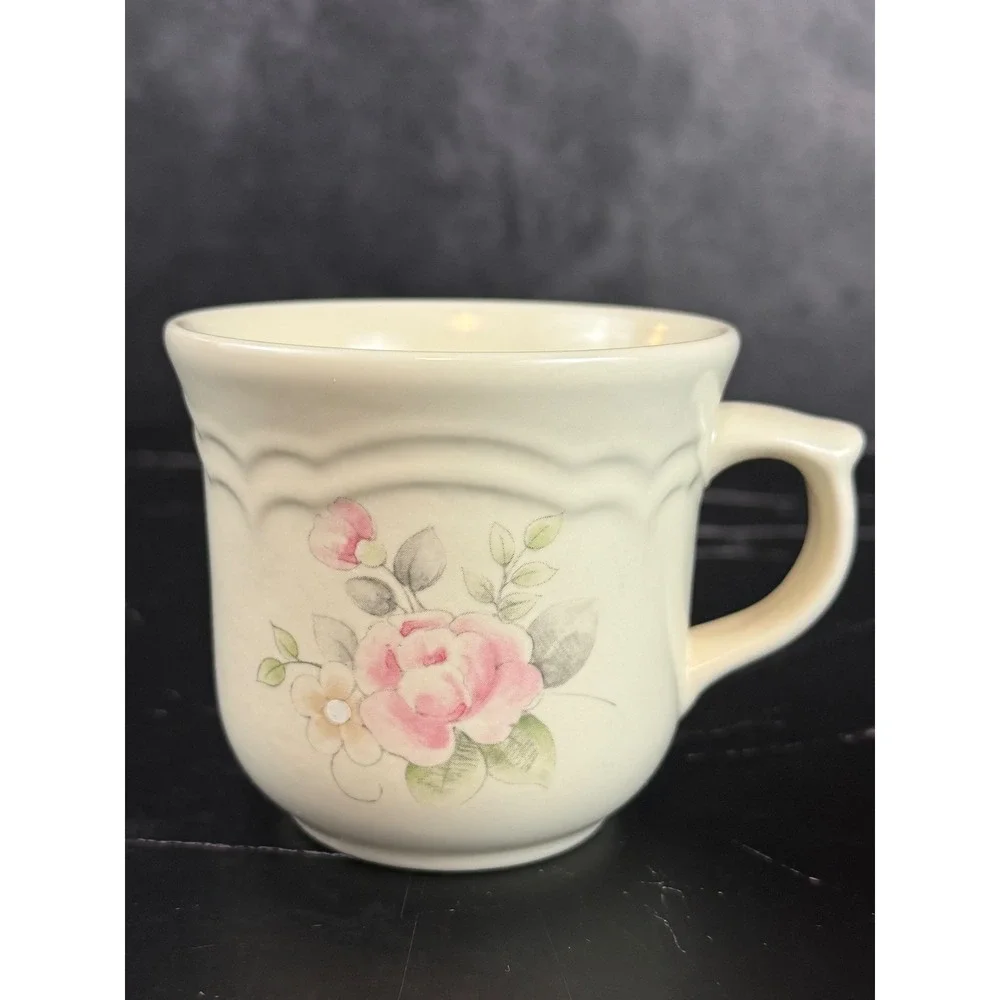 Vintage Pfaltzgraff Tea Rose Pattern Tea Cup 1985 Embossed Raised Back Stamp EUC